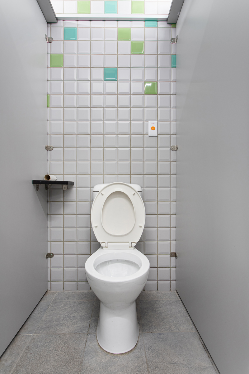 教育部忠孝大樓廁所