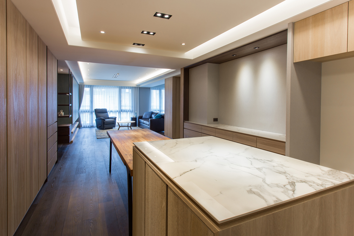 信義商隱私宅案